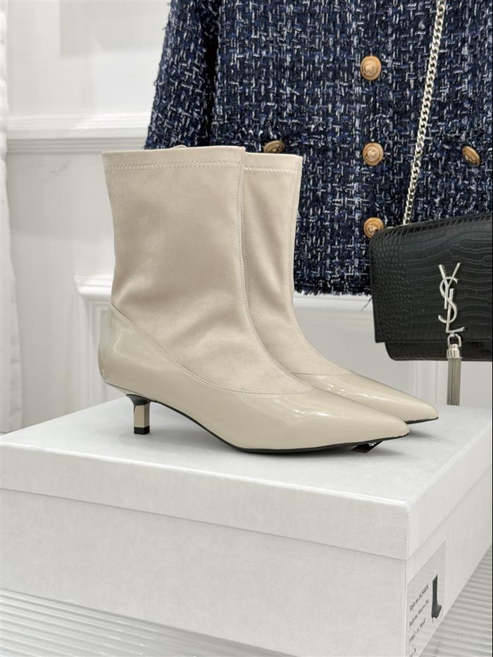 20251128174620532 370